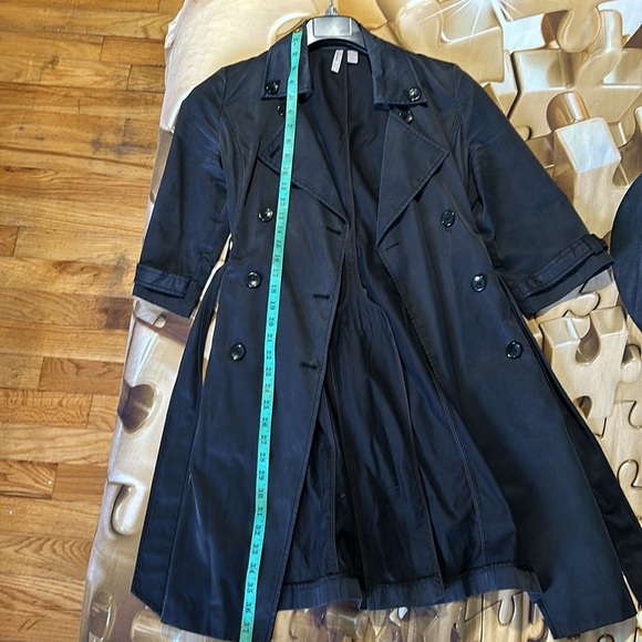 Very nice design black 54% cotton,36%polyester,10% Nylon fall and spring coat. - Picture 5 of 12